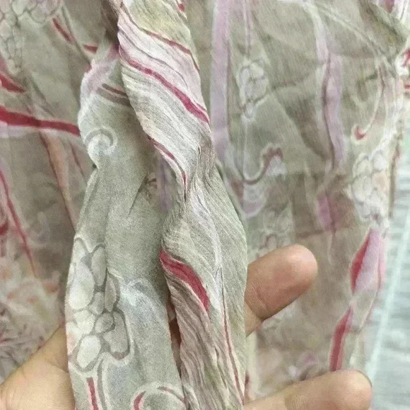 Women's "Express Design Studio" sheer top - Picture 4 of 4